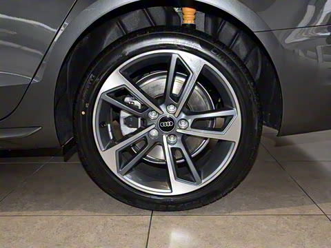 2022�� 40 TFSI ʱ�ж�����