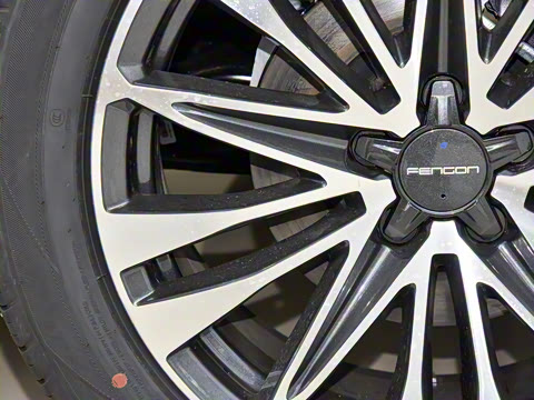 2025�� 1.5T �Զ���ҫ�� 7��