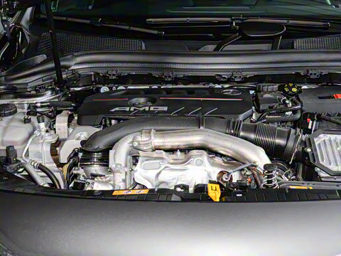 2025�� AMG GLA 35 4MATIC