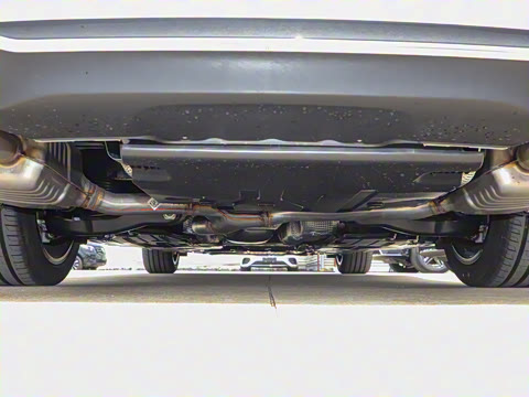 2022�� �Ŀ��� E 350 e L ���ʽ��϶����γ�