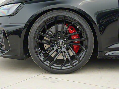 2023�� RS4 Avant ���װ�