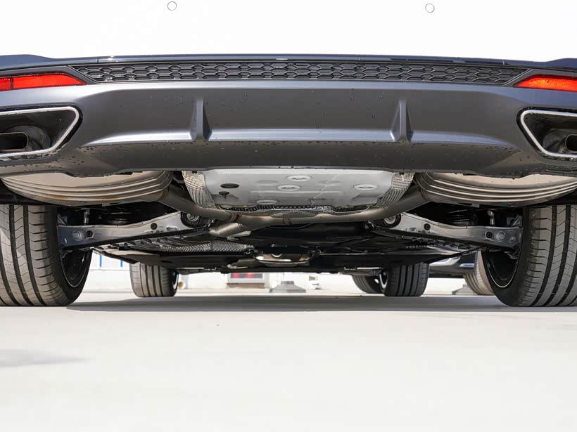 奥迪a4l更具中型车气质你值得拥有