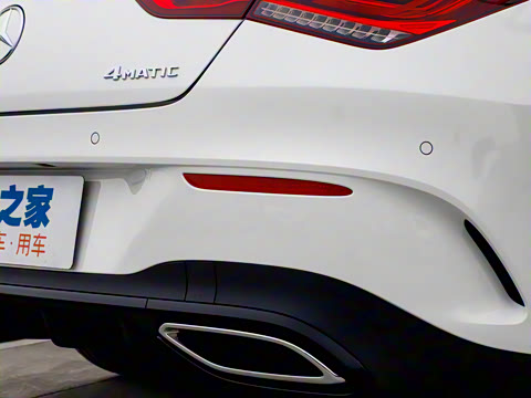 2023�� CLA 200 4MATIC