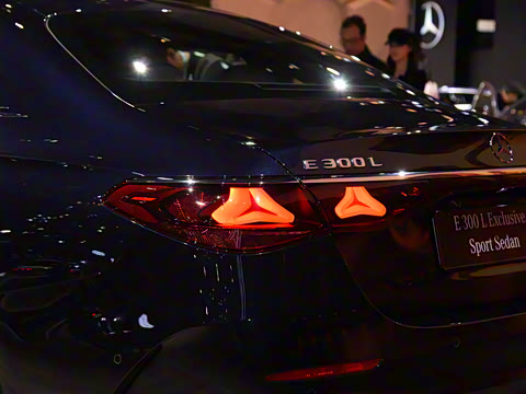 2024�� E 300 L �����˶���