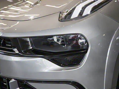 2022�� 2.0TD Plus