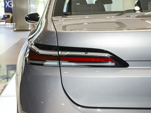 2023�� 740Li ������ ������װ