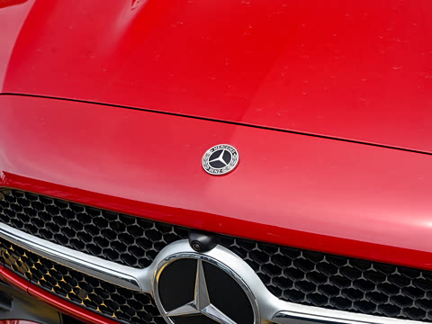 2025�� �Ŀ� C 260 L �˶���