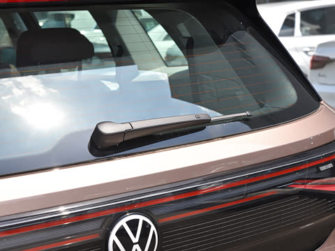 2022�� ������������