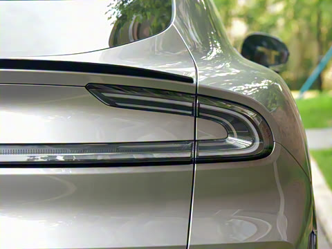 2025�� ������������������Max��