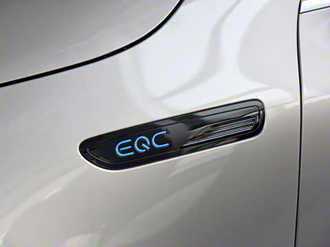 2022�� EQC 400 4MATIC
