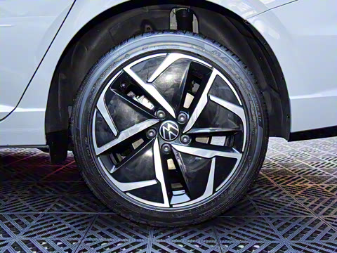 2023�� 280TSI DSG�ǿ����ݰ�