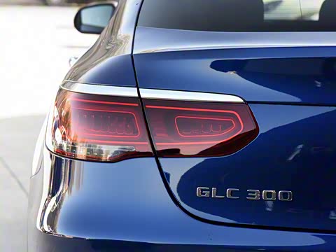 2020�� GLC 300 4MATIC ����SUV