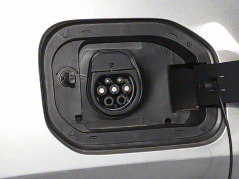 2022�� 510km ���ǰ� 135kW 63.98kWh