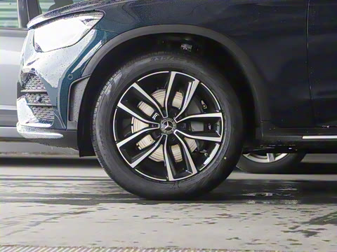 2022�� �Ŀ� GLC 300 L 4MATIC ������