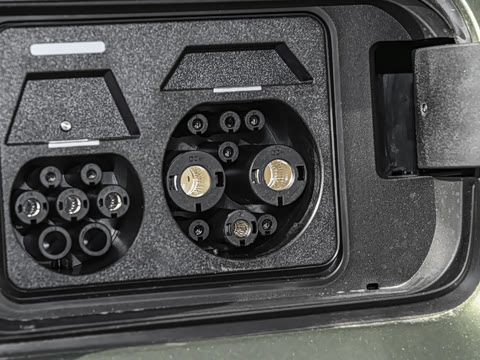 2025�� 501���������