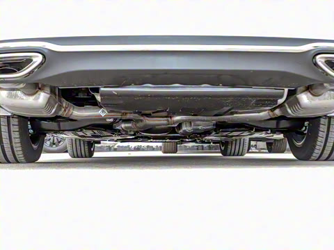 2023�� E 350 e L ���ʽ��϶����γ�