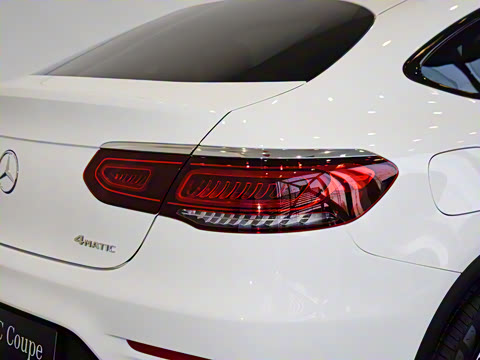 2021�� GLC 260 4MATIC ����SUV