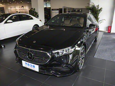 2024�� E 350 e L ���ʽ��϶����˶��γ�