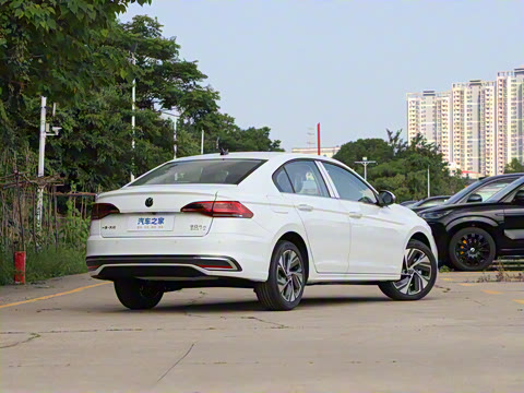 2025�� �Ŀ� 300TSI DSG���а�