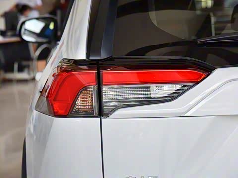 2020�� 2.0L CVT�������а�