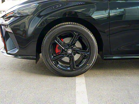 2022�� 1.5T Trophy�˶�������