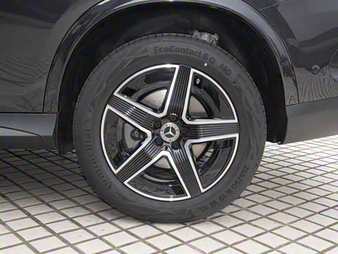 2025�� �Ŀ� GLC 260 4MATIC ����SUV