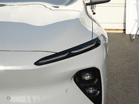 2022�� 100kWh �׷���