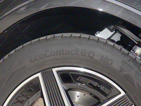 2025�� �Ŀ� GLC 260 4MATIC ����SUV