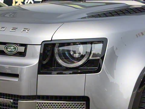 2023�� 110 3.0T P400 X-DYNAMIC HSE