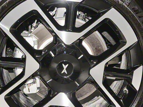 2025�� 702 �������� Max