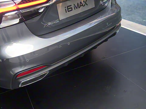 2020�� 300TGI �Զ�ˬ����Ļ�Ǽ�Supreme��