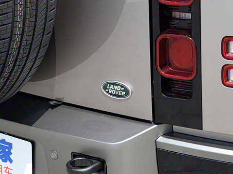 2023�� 110 3.0T P400 X-DYNAMIC HSE