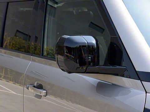 2023�� 110 3.0T P400 X-DYNAMIC HSE