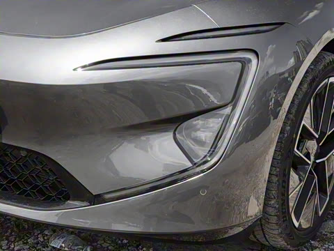 2025�� �Ŀ� Ultra���̰�