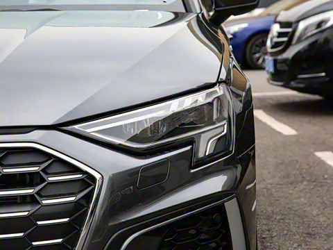 2023�� Sportback 35 TFSI ��ȡ�˶���