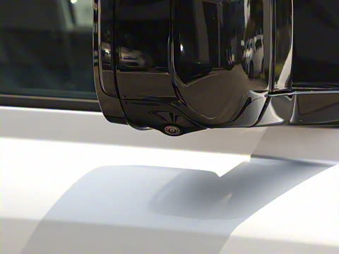 2023�� 110 3.0T P400 X-DYNAMIC HSE