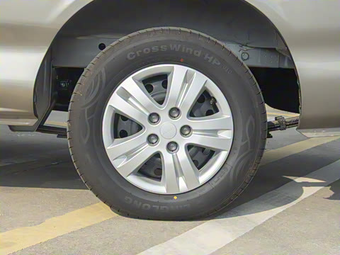 2025�� M5 1.6L ���������� 7��