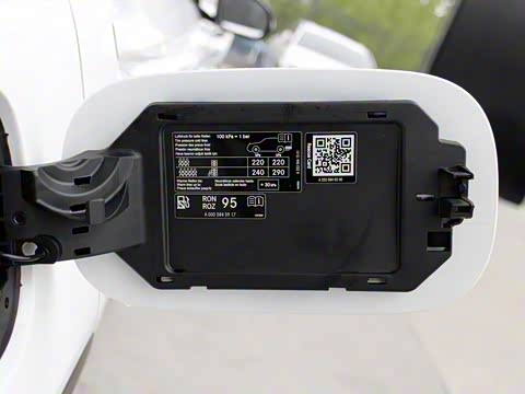 2018�� �Ŀ� GLC 200 4MATIC