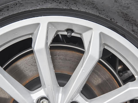 2023�� 40 TFSI ����������