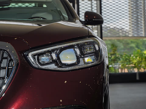 2025�� �Ŀ� S 480 4MATIC