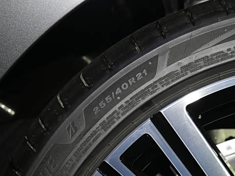 2023�� 740Li ������ M�˶���װ