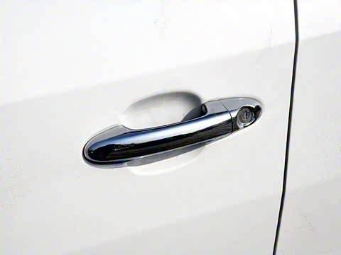 2017�� 1.8L �ֶ�������