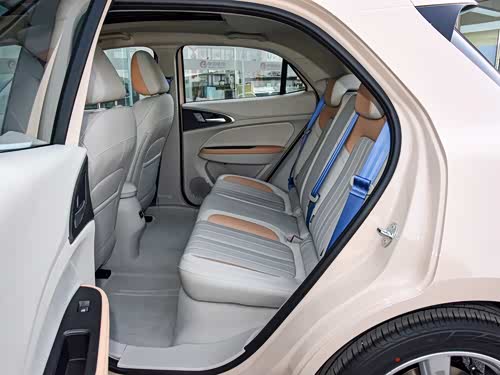 【图】欧拉好猫 2022款 400km标准续航 尊贵型 三元锂报价_图片_欧拉