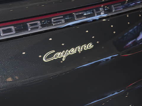 2023�� Cayenne Coup�� E-Hybrid 2.0T
