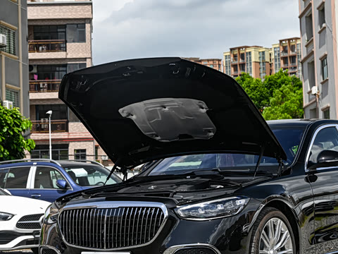 2025�� �Ŀ� S 580 4MATIC