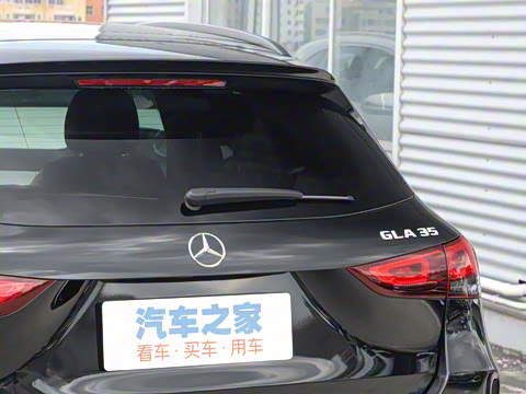 2022�� AMG GLA 35 4MATIC