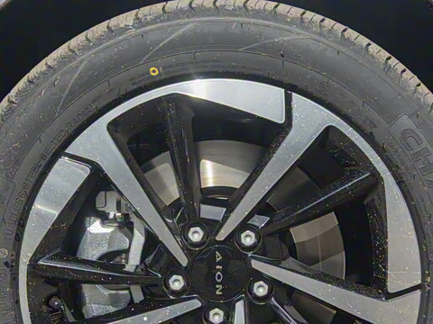 2025�� Plus 510 ������