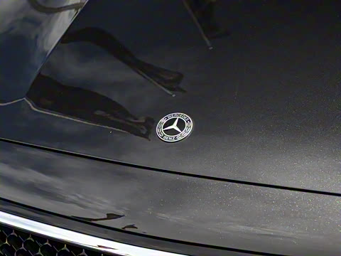 2025�� �Ŀ� E 260 �˶���