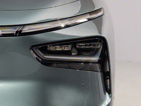 2025�� 702 �������� Ultra