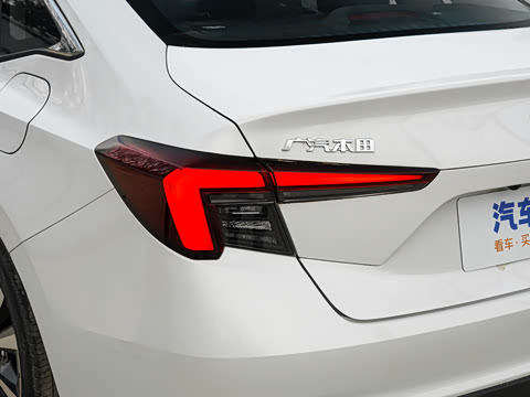 2023�� 2.0L e:HEV �񡤿Ƽ���